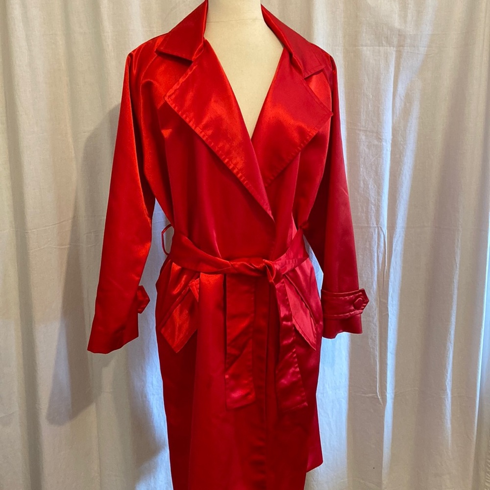 Glamorous Hollywood Trench Coat by Lillie Rubin